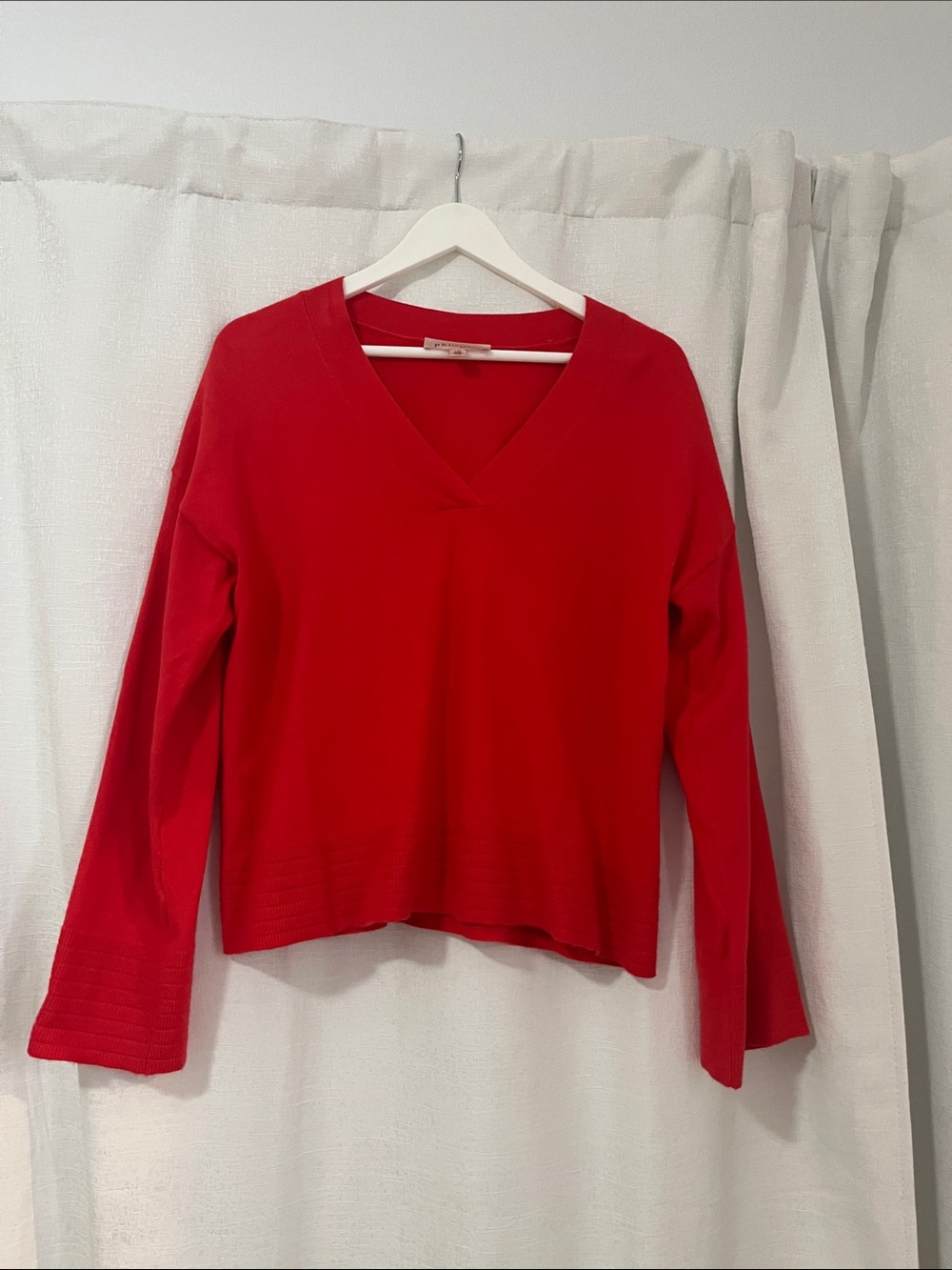 Philosophy V‑Neck Long Sleeve Top in Bright Red Large